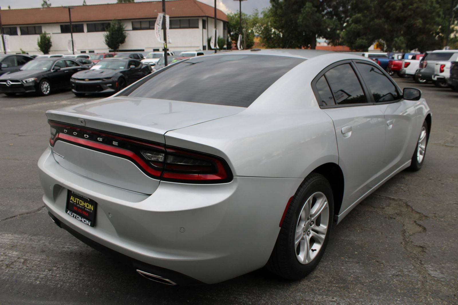 Used 2021 Dodge Charger SXT w/ Leather Interior Group RWD image 31