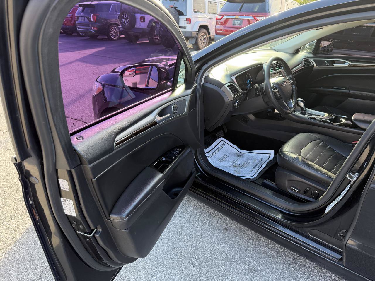 Used 2014 Ford Fusion SE w/ Equipment Group 202A FWD image 13