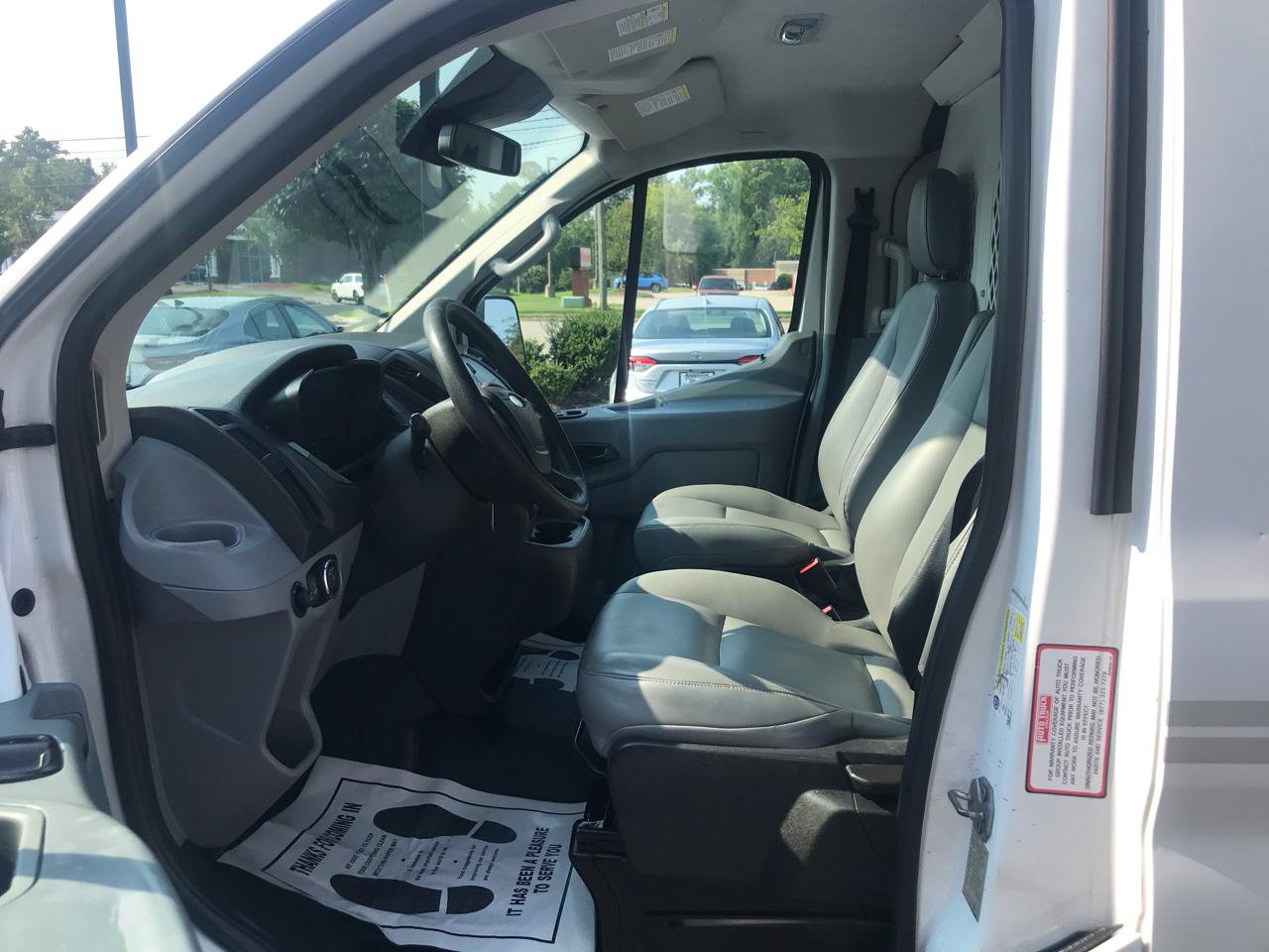Used 2016 Ford Transit 250 130 Low Roof RWD image 12