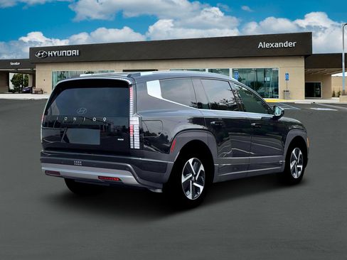 New 2026 Hyundai Ioniq 9 SE image 7