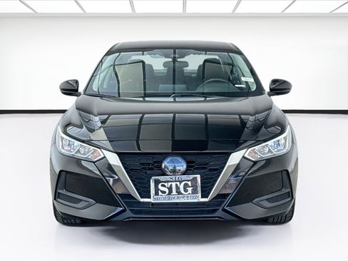 Used 2021 Nissan Sentra SV FWD image 2