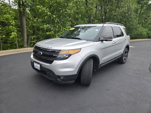 Used 2014 Ford Explorer Sport w/ Equipment Group 401A AWD/4WD image 4