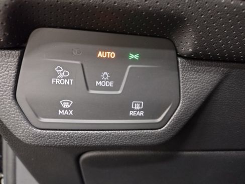 New 2026 Volkswagen Atlas SE image 26