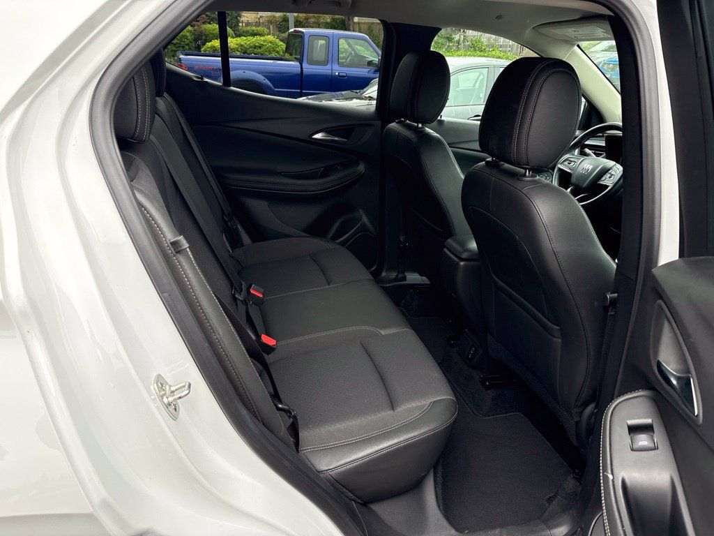 Used 2025 Buick Encore GX Preferred FWD image 25