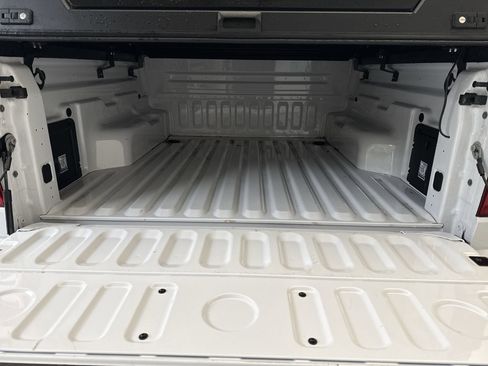 Used 2025 Ford Maverick Lobo image 18