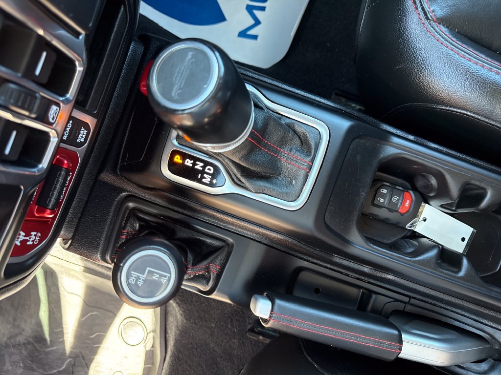 Used 2021 Jeep Gladiator Rubicon AWD/4WD image 23