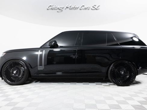 Used 2025 Land Rover Range Rover Long Wheelbase SE AWD/4WD image 3