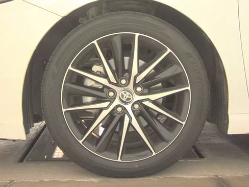 Used 2024 Toyota Camry SE FWD image 13