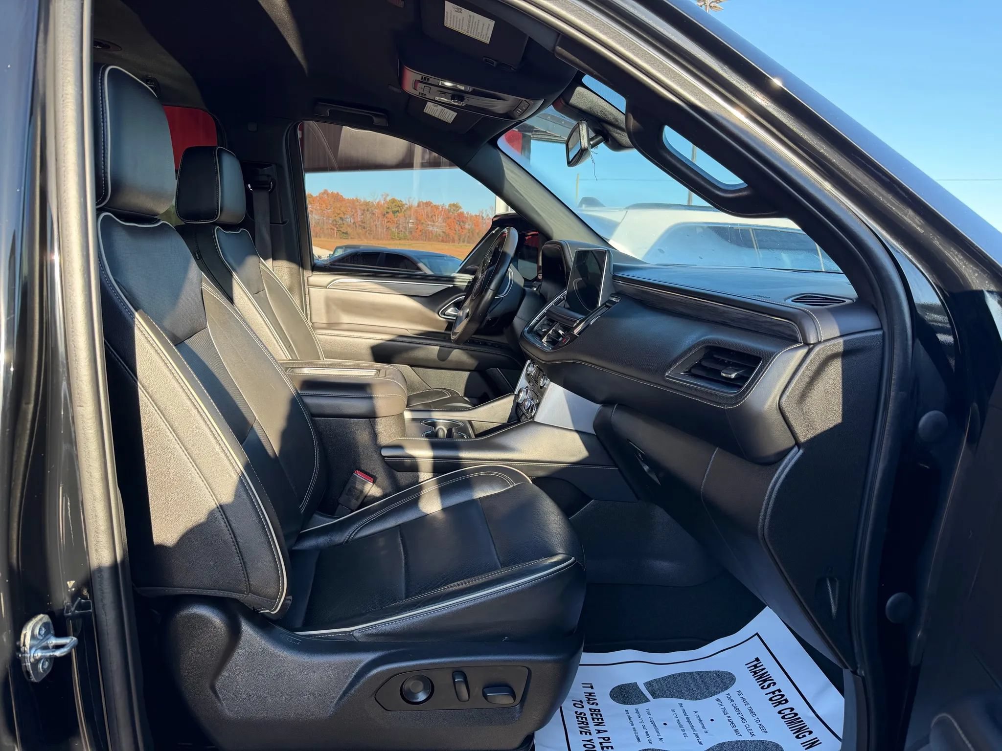 Used 2021 GMC Yukon XL SLT AWD/4WD image 12