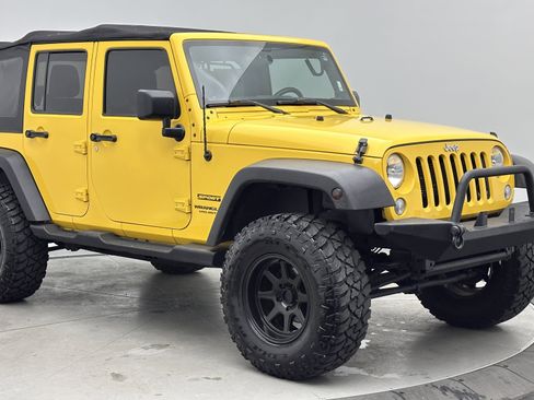 Used 2015 Jeep Wrangler Unlimited Sport w/ Connectivity Group image 3