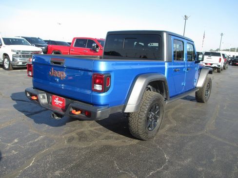 Used 2023 Jeep Gladiator Mojave w/ Cold Weather Group image 5