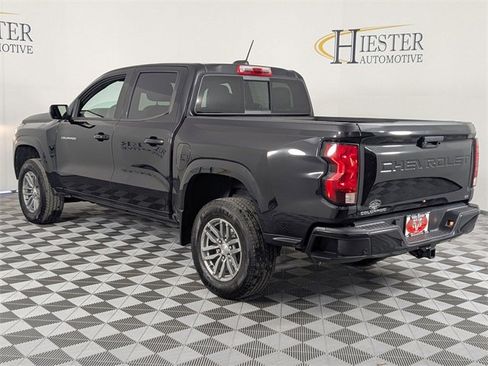 Used 2024 Chevrolet Colorado LT w/ LT Convenience Package image 5