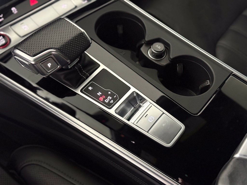 Used 2021 Audi RS 7 Sportback AWD/4WD image 16