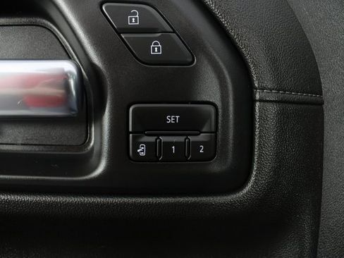 Used 2020 Chevrolet Silverado 1500 High Country image 15