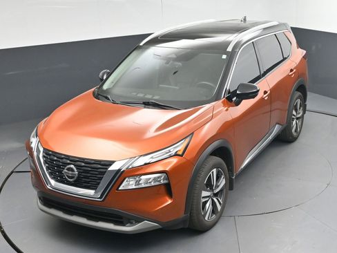 Used 2021 Nissan Rogue SL w/ Premium Package FWD image 32