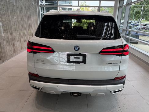 New 2026 BMW X5 xDrive50e AWD/4WD image 5