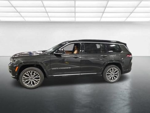 Used 2024 Jeep Grand Cherokee L Summit AWD/4WD image 8