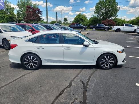 Used 2024 Honda Civic EX image 7