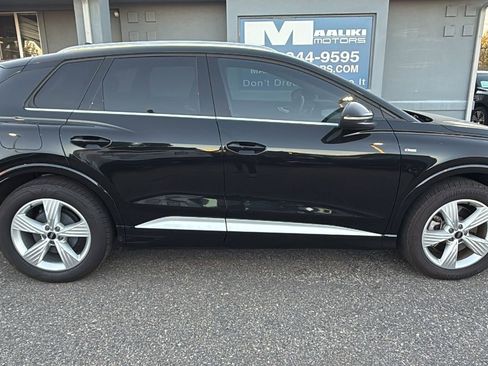Used 2024 Audi Q4 e-tron Premium Plus w/ Premium Plus image 10