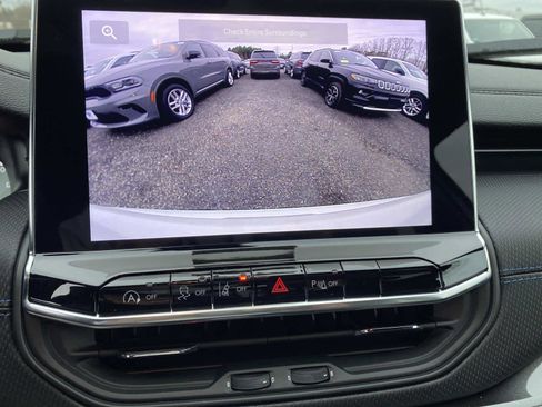 New 2026 Jeep Compass Limited image 10