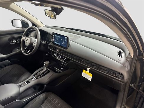 New 2026 Honda HR-V LX image 25