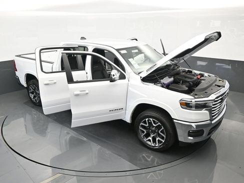 Used 2025 RAM 1500 Laramie image 57