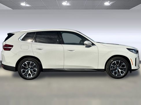 Used 2026 BMW X3 xDrive30 w/ Premium Package image 7