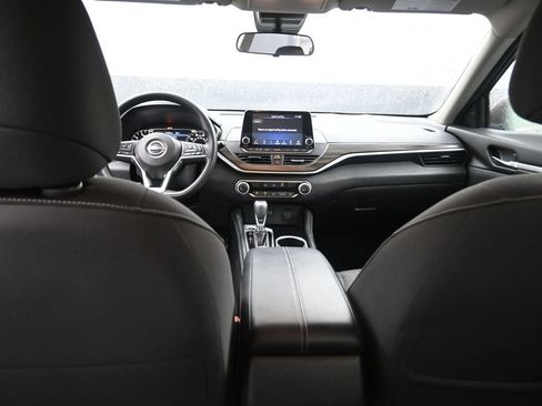 Used 2023 Nissan Altima 2.5 SV image 13