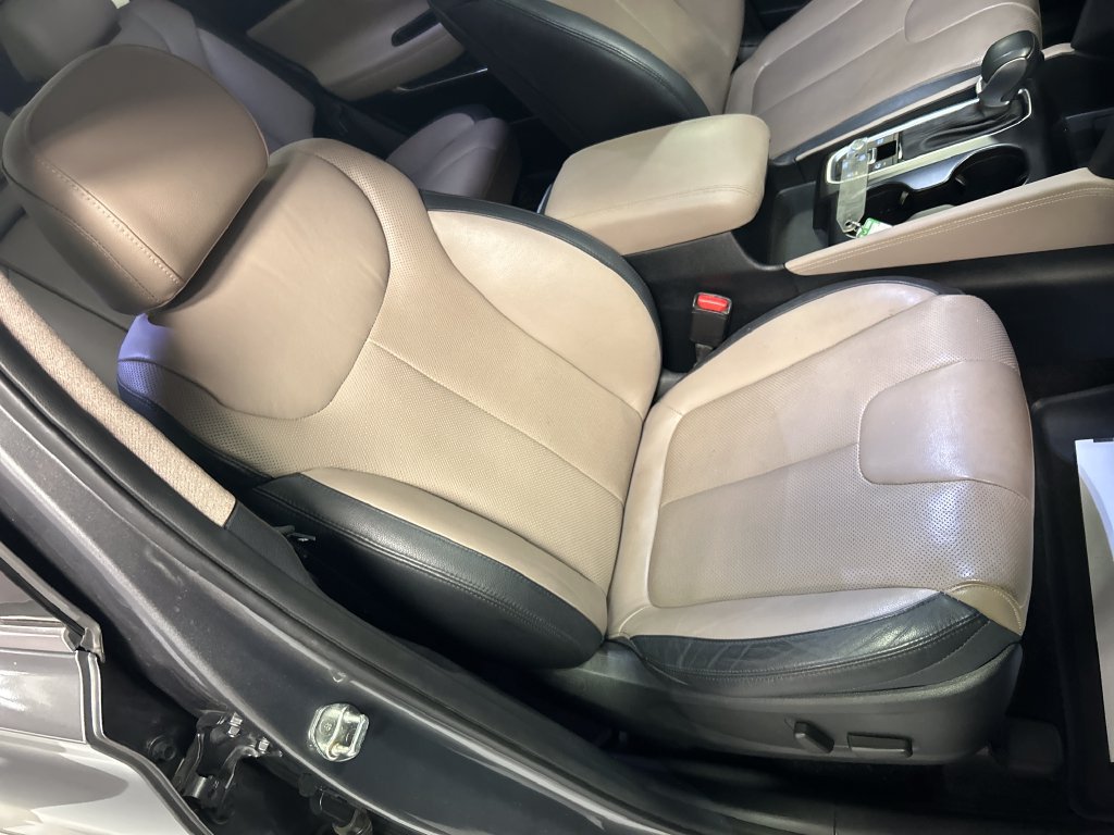 Used 2020 Hyundai Santa Fe Limited w/ Cargo Package FWD image 24