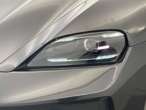 Certified 2025 Porsche Taycan 4S AWD/4WD image 15