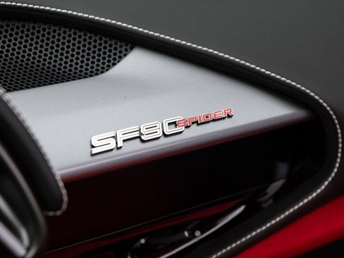 Used 2022 Ferrari SF90 Spider AWD/4WD image 33