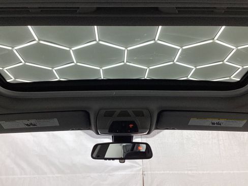 Used 2014 BMW 320i xDrive Sedan image 28