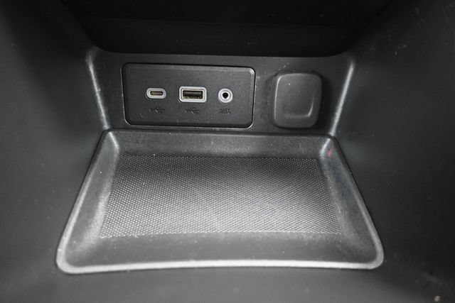 Used 2023 GMC Terrain SLE w/ Elevation Edition AWD/4WD image 29