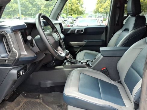 Used 2023 Ford Bronco Outer Banks w/ Sasquatch Package AWD/4WD image 10