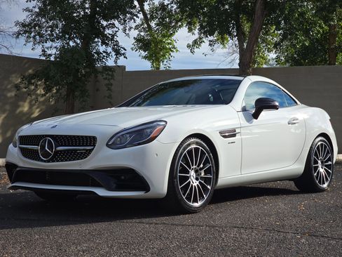 Used 2017 Mercedes-Benz SLC 43 AMG image 7