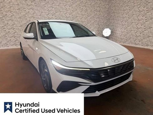 Certified 2025 Hyundai Elantra SEL FWD image 7