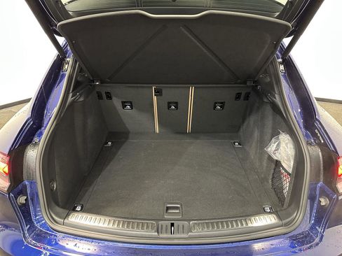 Used 2026 Porsche Macan Turbo AWD/4WD image 38