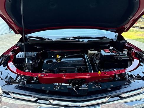 Used 2025 Chevrolet Equinox LT image 30