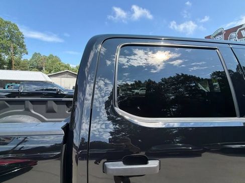 Used 2023 Ford F450 XLT w/ FX4 Off-Road Package AWD/4WD image 17