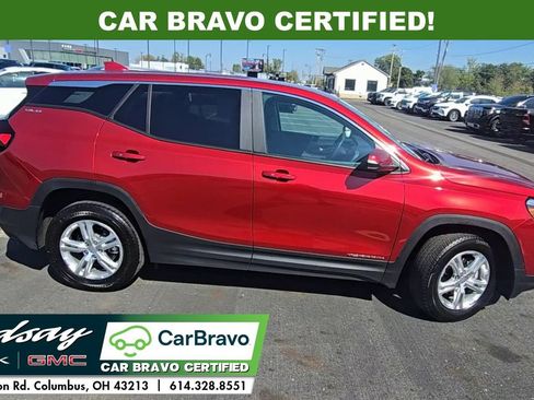 Certified 2022 GMC Terrain SLE image 9