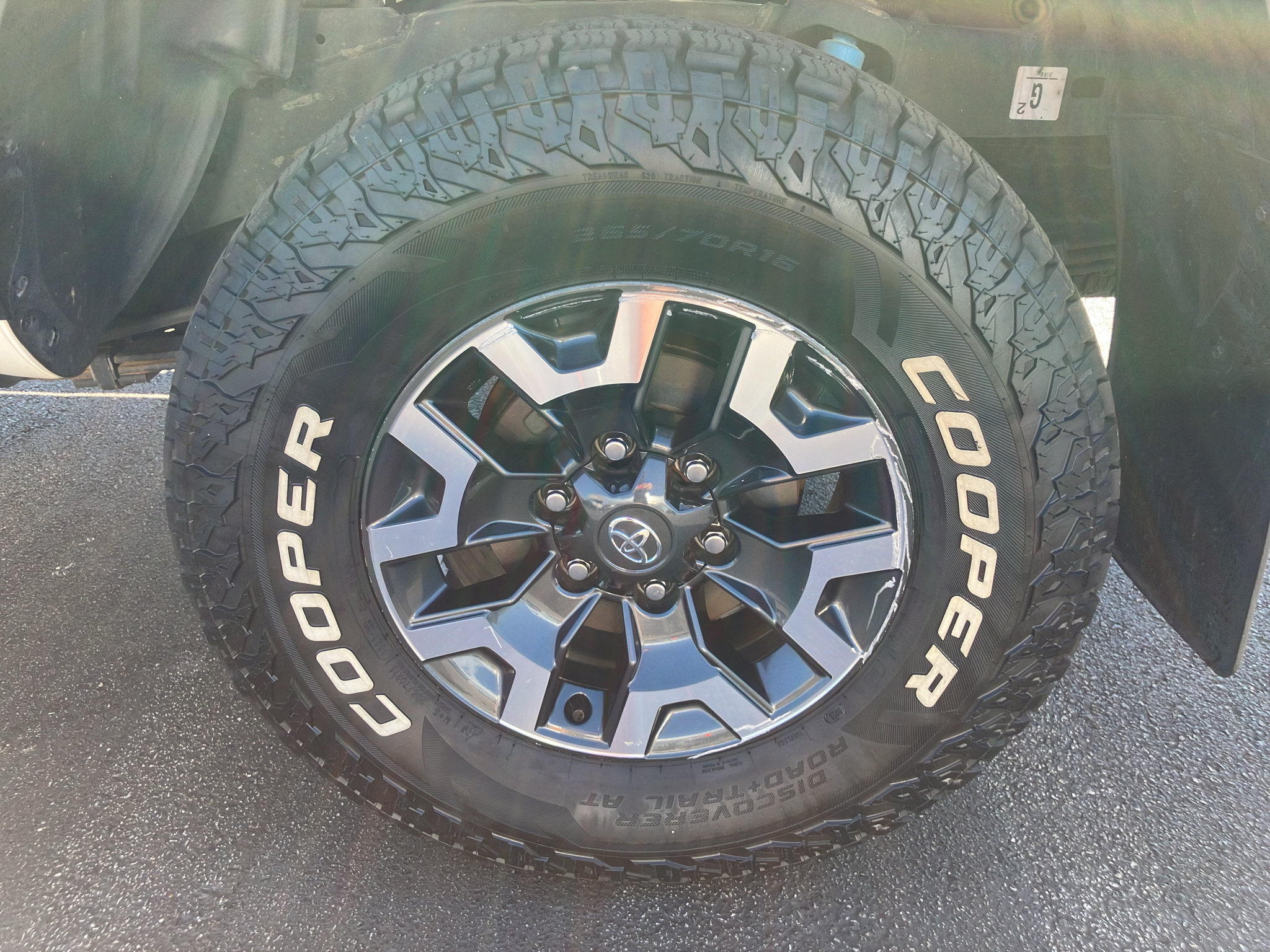 Used 2023 Toyota Tacoma TRD Off-Road w/ Black Out Package (TMS) AWD/4WD image 14