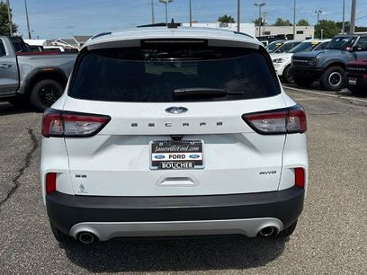 Certified 2022 Ford Escape SE