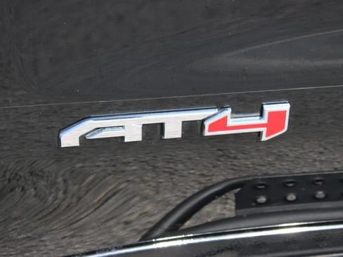 Used 2020 GMC Sierra 1500 AT4 w/ AT4 Premium Package AWD/4WD image 17