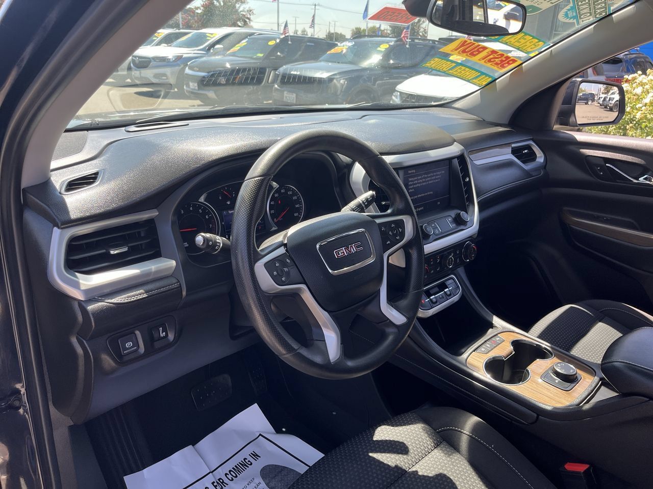 Used 2022 GMC Acadia SLE AWD/4WD image 9
