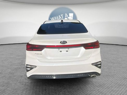 Used 2021 Kia Forte LXS FWD image 5