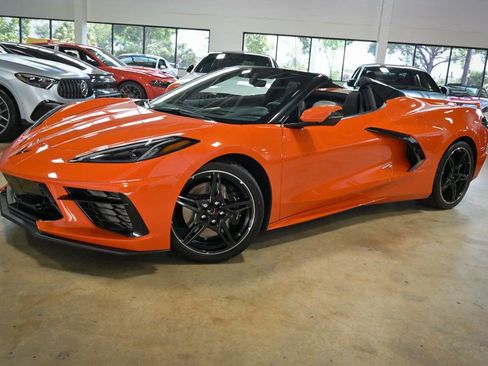 Used 2021 Chevrolet Corvette Stingray Preferred Conv w/ Z51 Performance Package RWD image 6