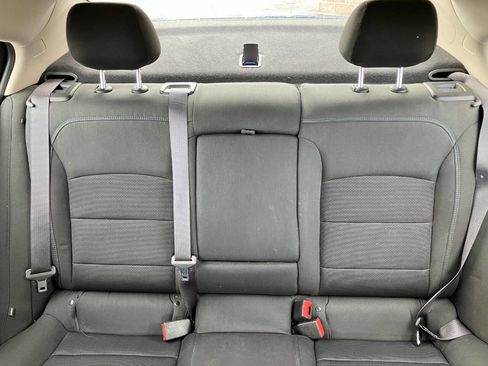 Used 2017 Chevrolet Cruze LT w/ Convenience Package image 20