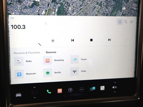 Used 2014 Tesla Model S 60 image 15