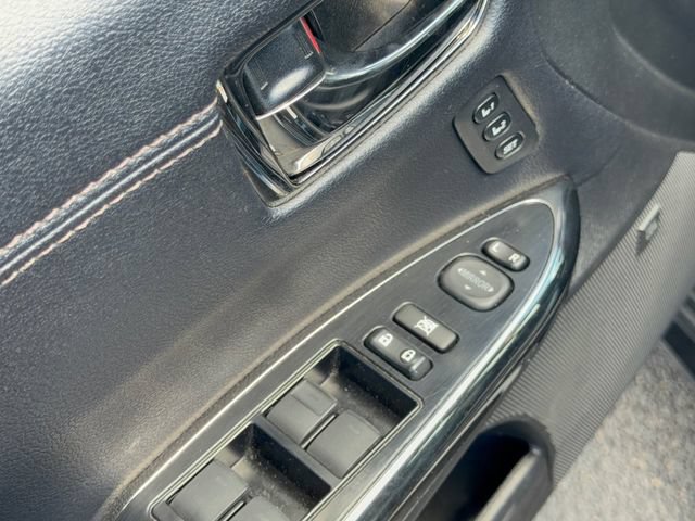 Used 2018 Toyota Avalon Limited FWD image 13