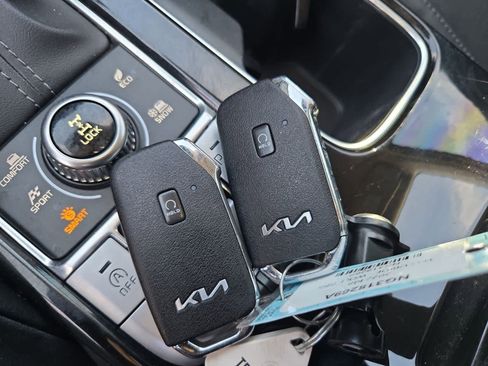 Certified 2022 Kia Telluride EX w/ EX Premium Package image 35